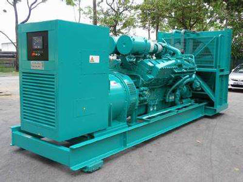 荥经如何选择适合 100KW 发电机的电缆长度？