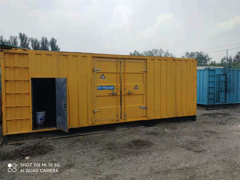 荥经200KW柴油发电机组需要配备什么型号的电缆线？