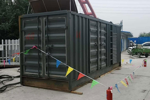 荥经发电机租赁空气滤清器多久更换一次？