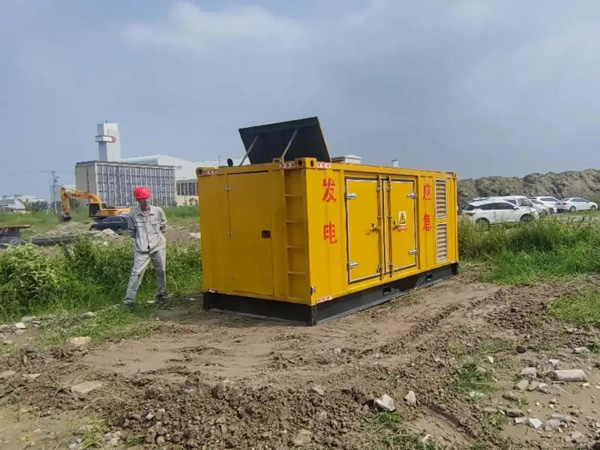 荥经200KW柴油发电机机组每小时的油耗量受哪些因素影响？